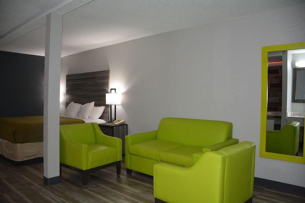 Sonesta Essential Des Moines Hotel Exterior photo